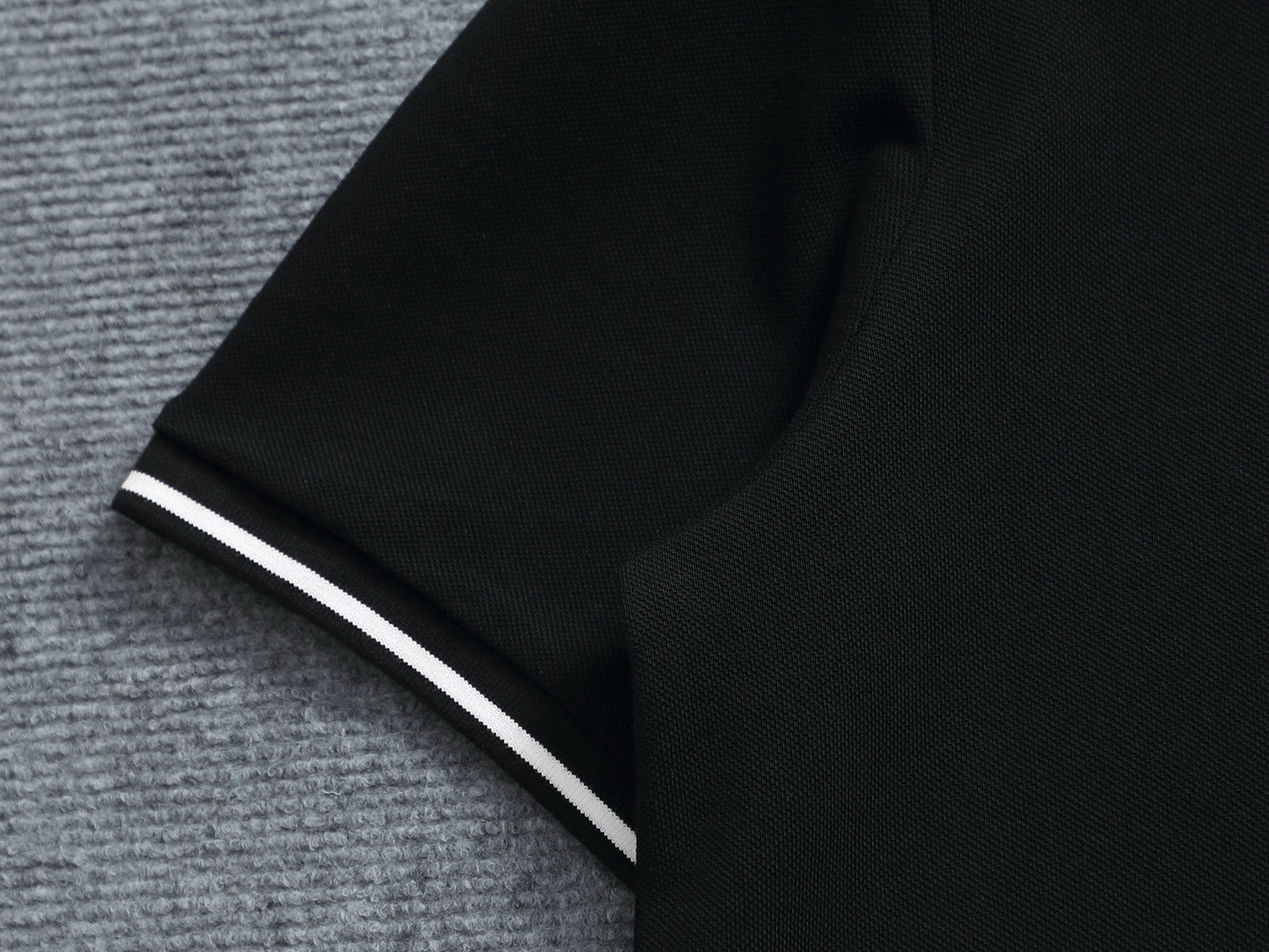 260415 New high-quality color-matched small icon polo shirt