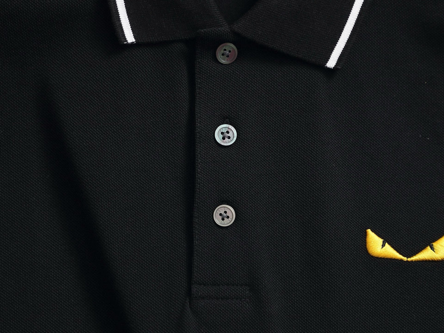 260415 New high-quality color-matched small icon polo shirt