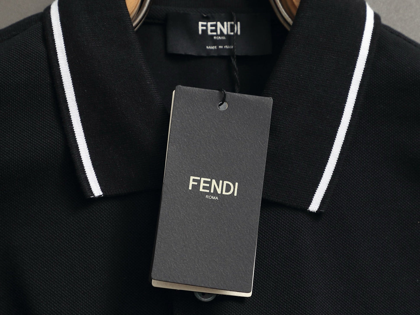 260415 New high-quality color-matched small icon polo shirt