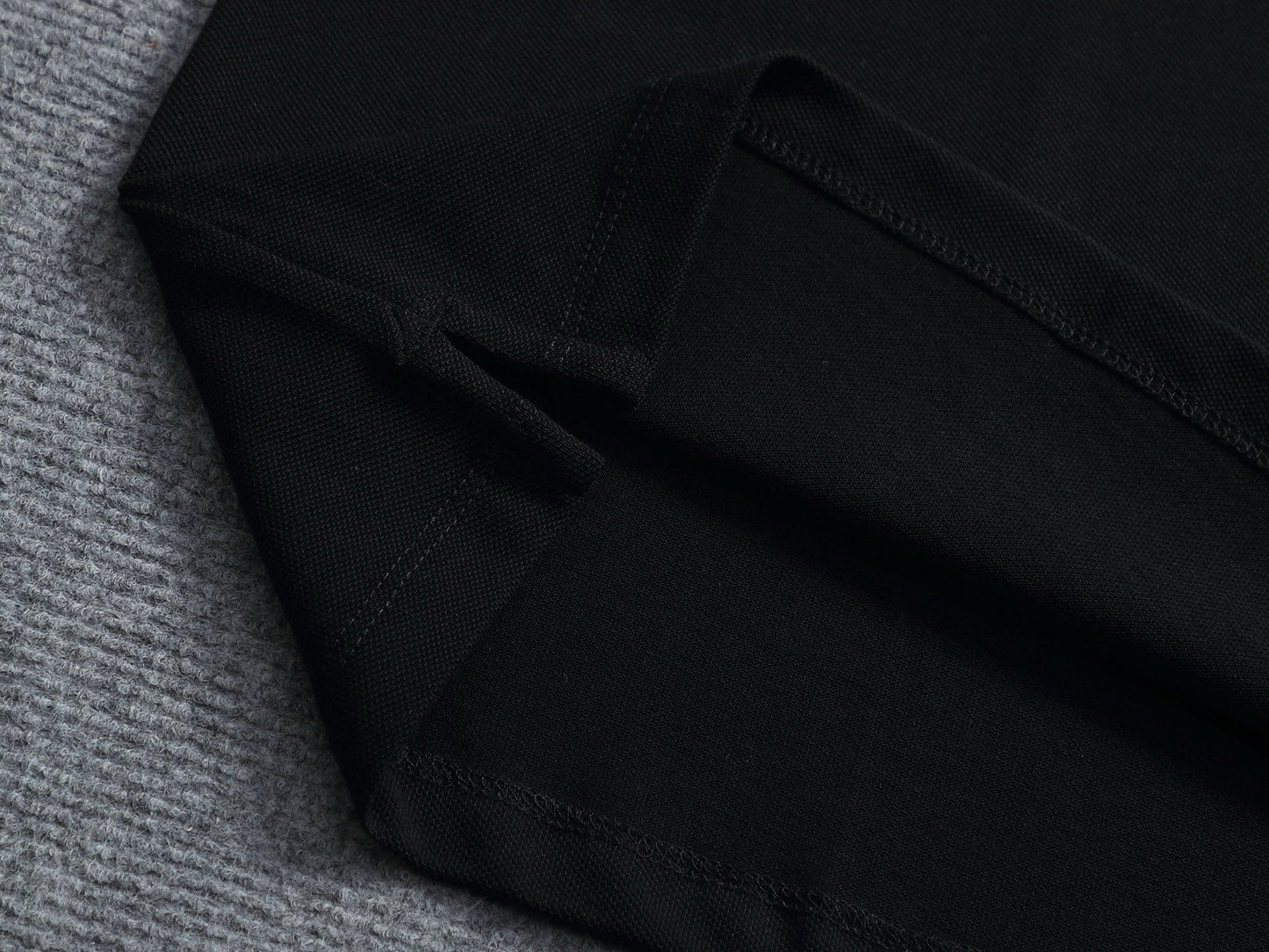 260415 New high-quality color-matched small icon polo shirt