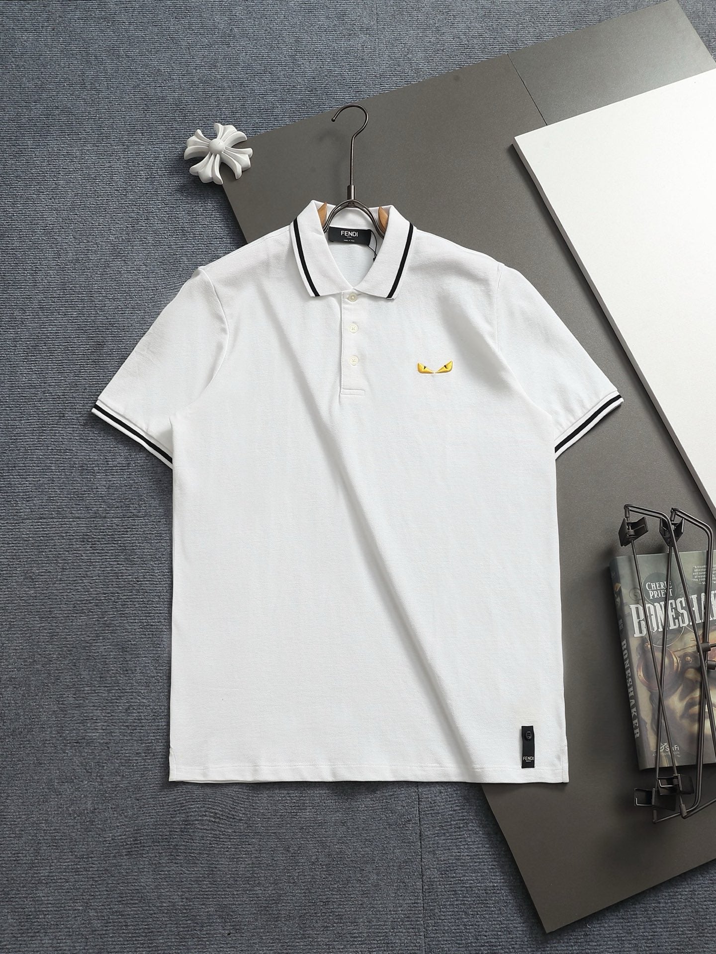 260415 New high-quality color-matched small icon polo shirt