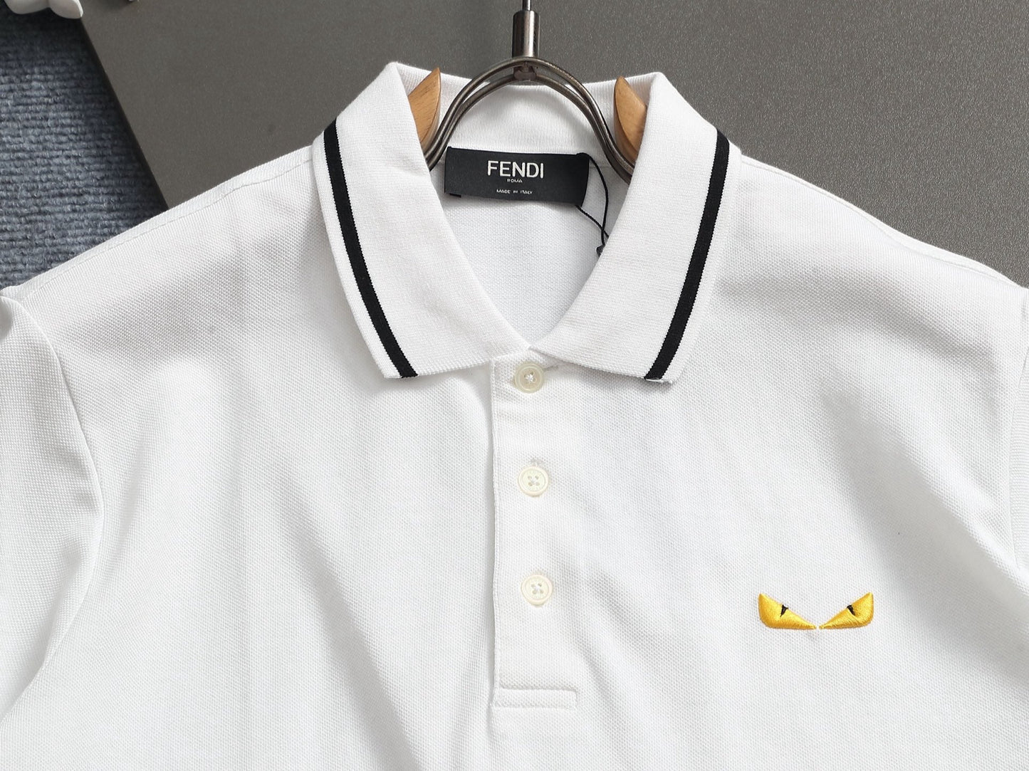 260415 New high-quality color-matched small icon polo shirt