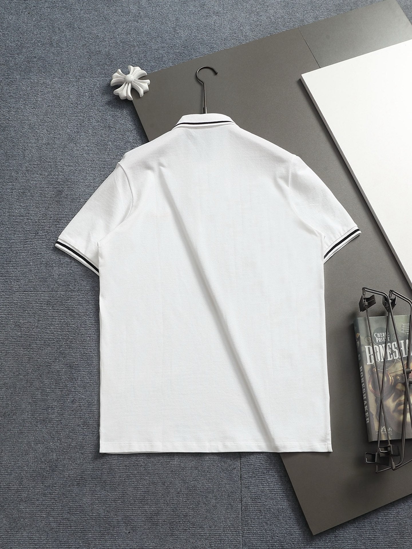260415 New high-quality color-matched small icon polo shirt