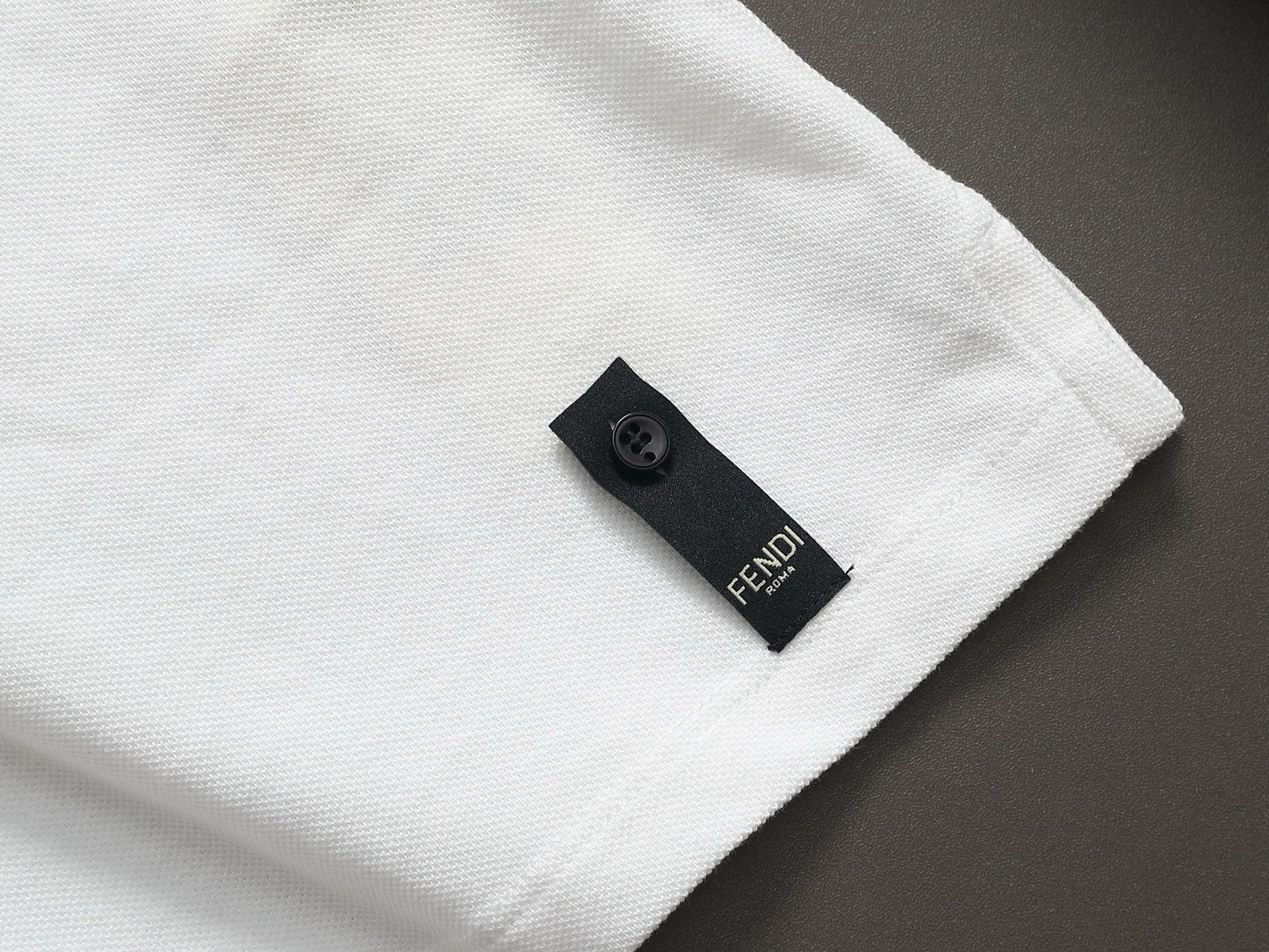 260415 New high-quality color-matched small icon polo shirt