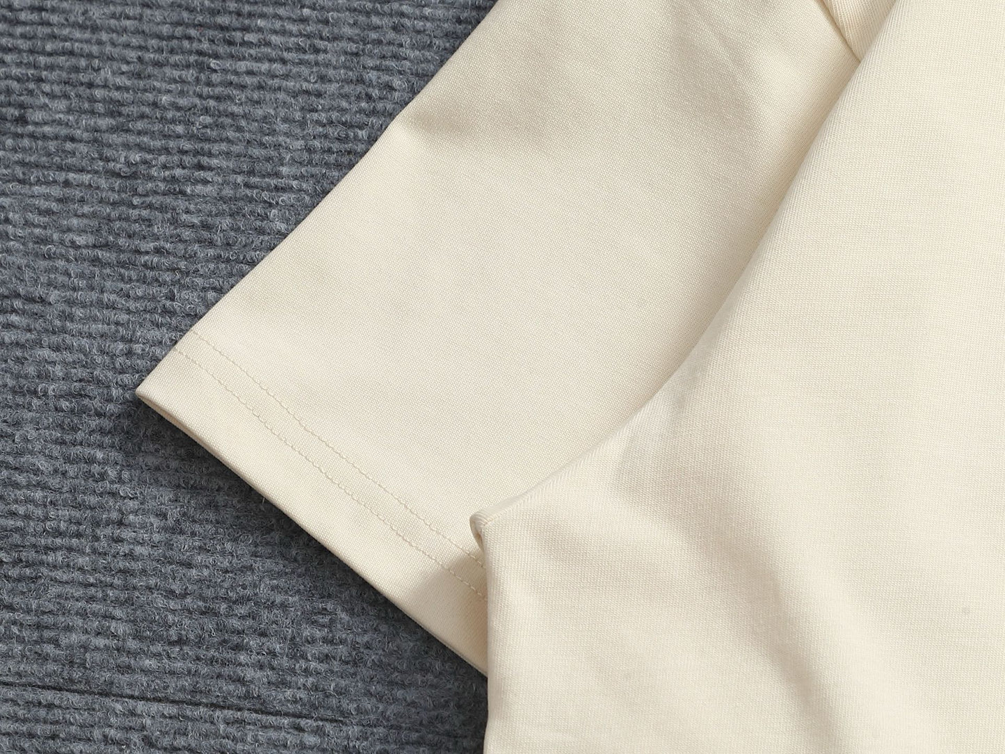 260415 New high-quality, minimalist, essential everyday T-shirt