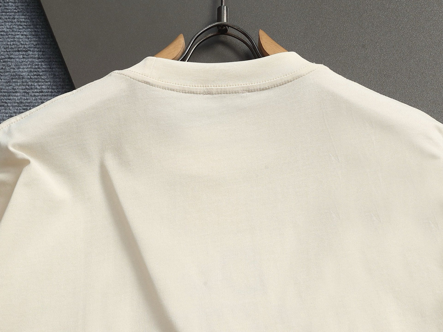 260415 New high-quality, minimalist, essential everyday T-shirt