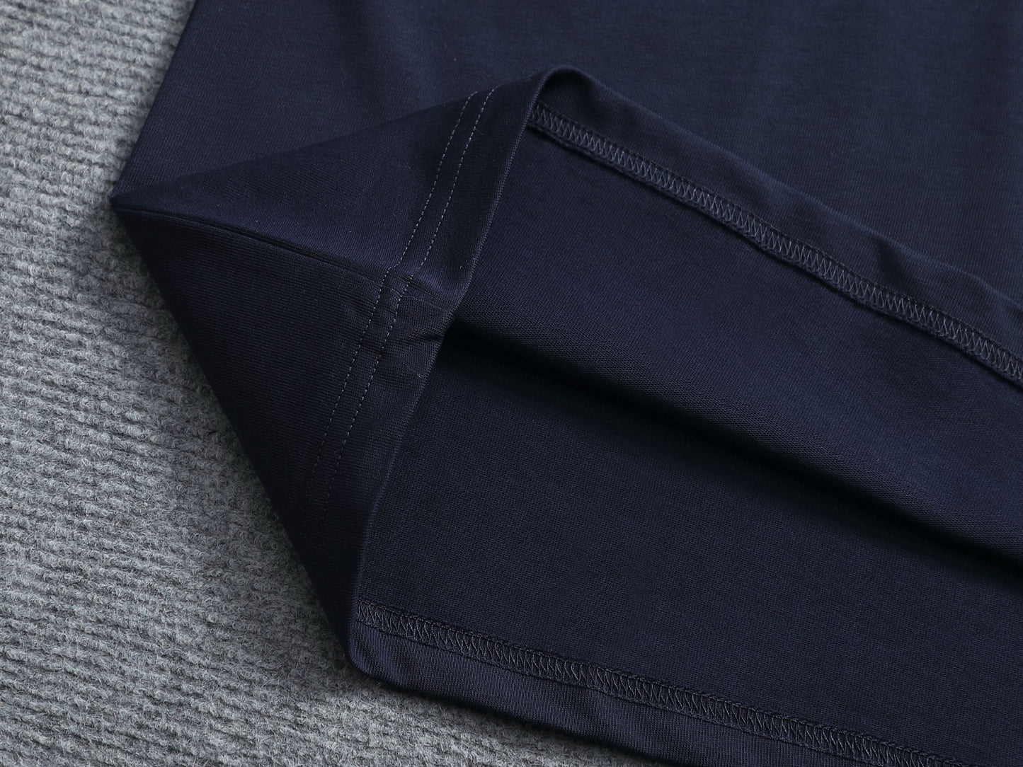 260415 New high-quality, minimalist, essential everyday T-shirt