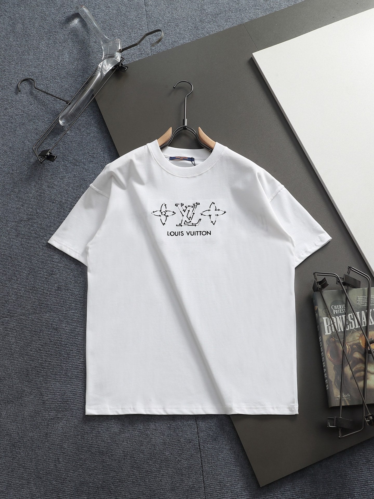 260415 New high-quality simple embroidery design T-shirt