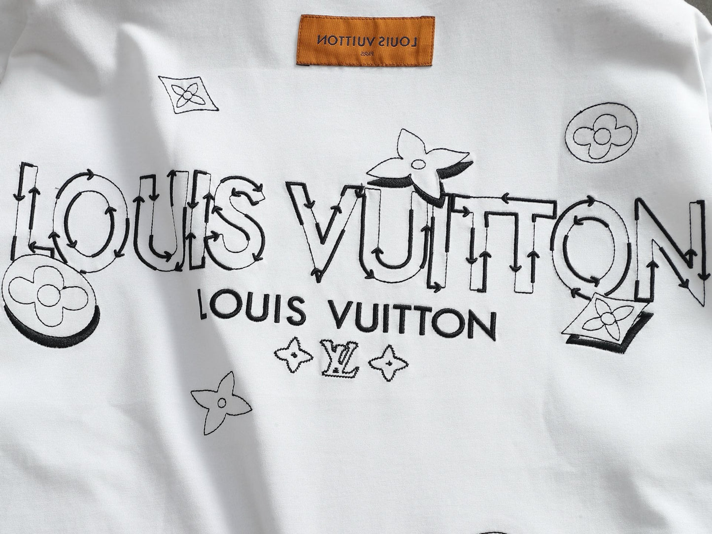 260415 New high-quality simple embroidery design T-shirt