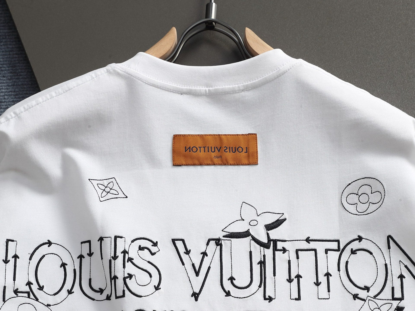 260415 New high-quality simple embroidery design T-shirt