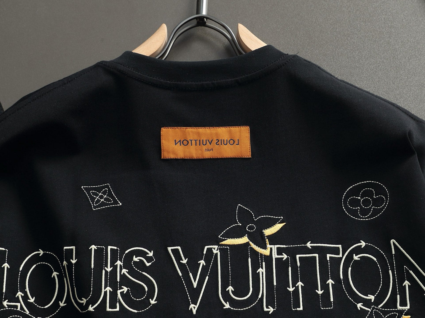 260415 New high-quality simple embroidery design T-shirt