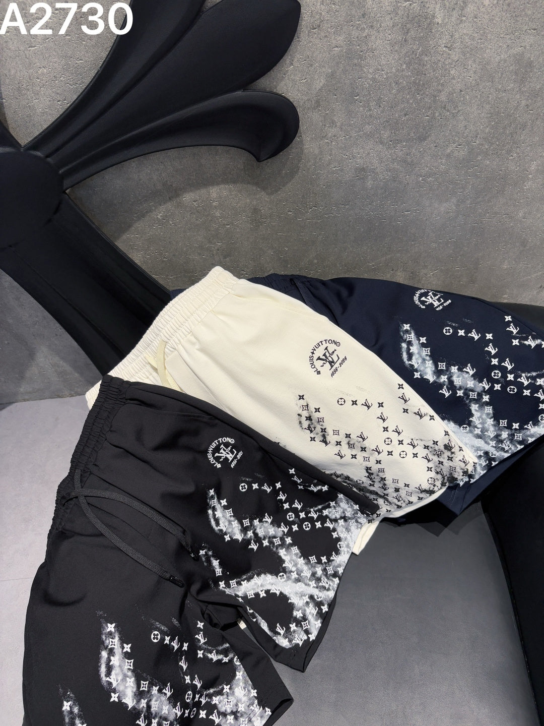 260415 New high-quality knitted gradient shorts