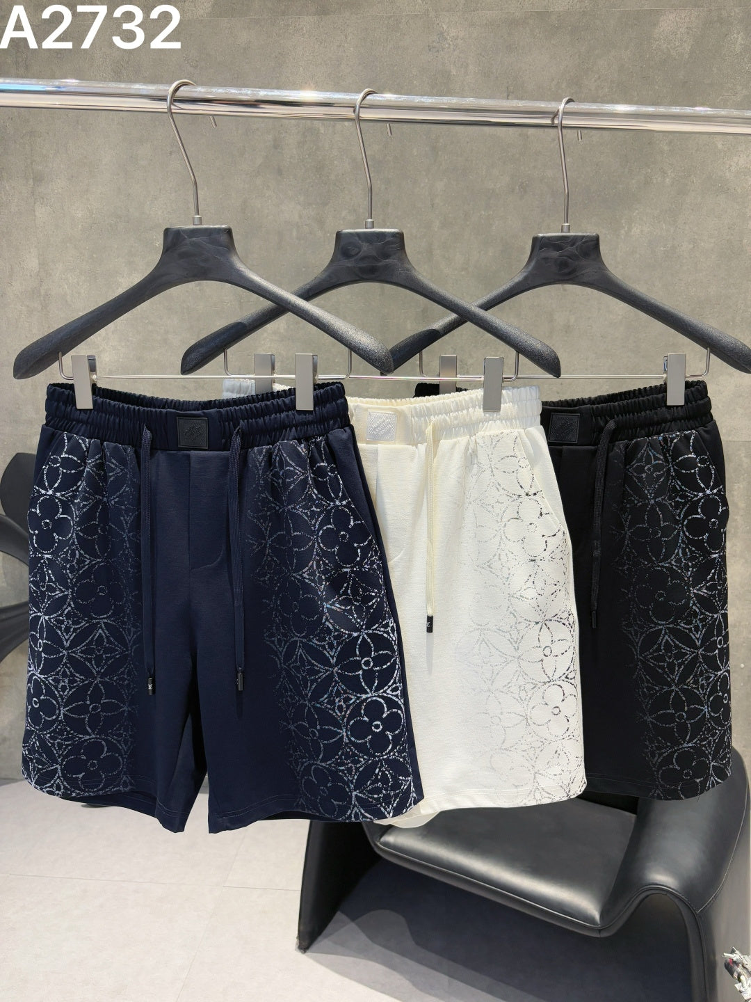260415 New high-quality knitted gradient shorts