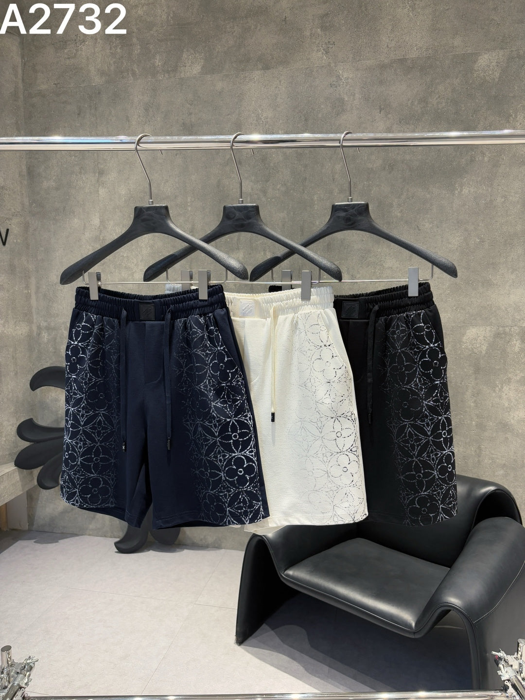 260415 New high-quality knitted gradient shorts