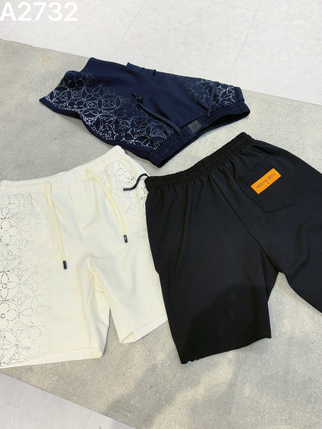 260415 New high-quality knitted gradient shorts