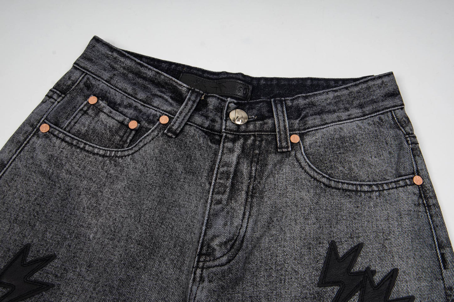 260421 New high-quality black and white gradient lightning jeans