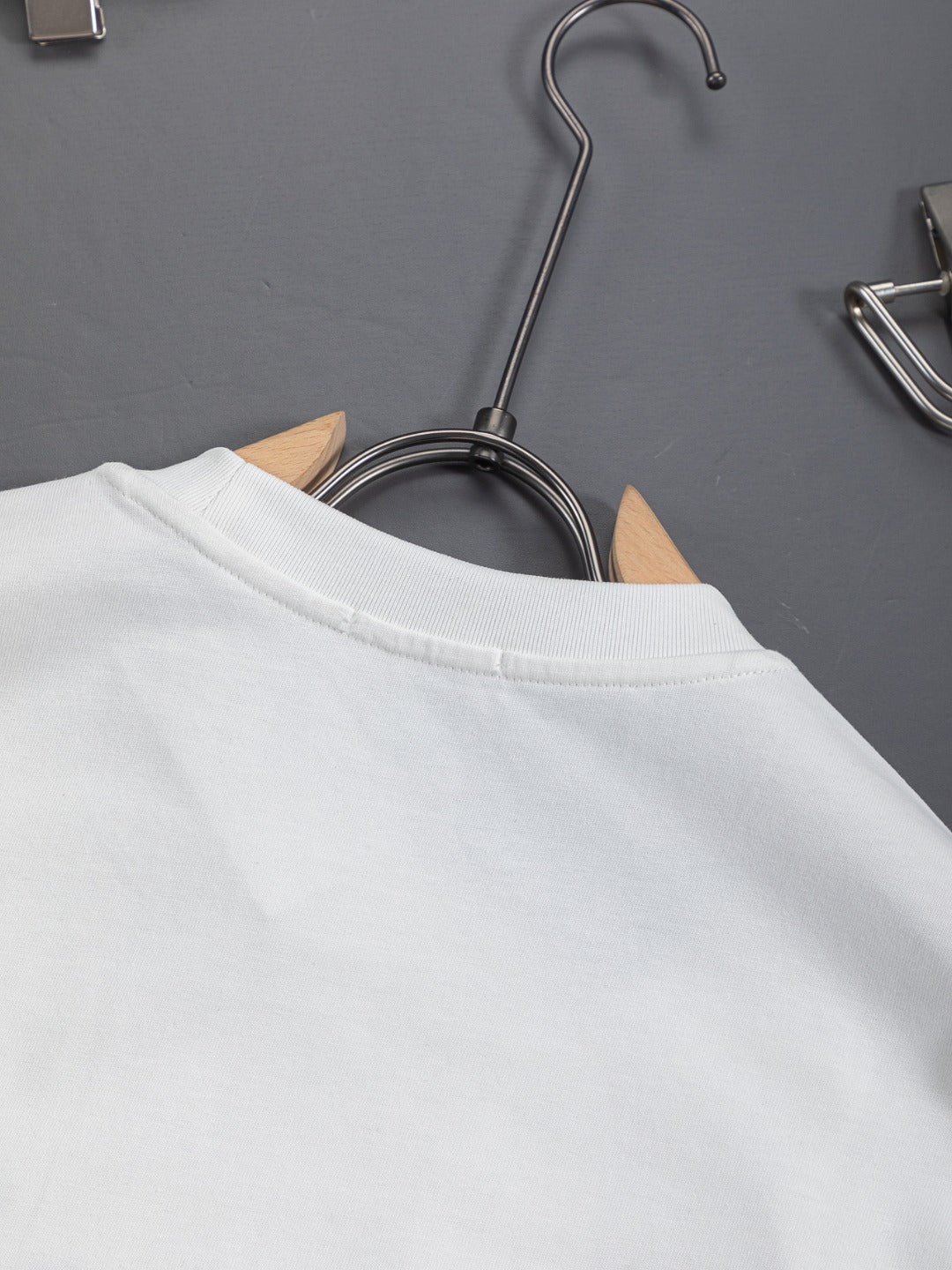 260421 New high-quality classic embroidered minimalist T-shirt
