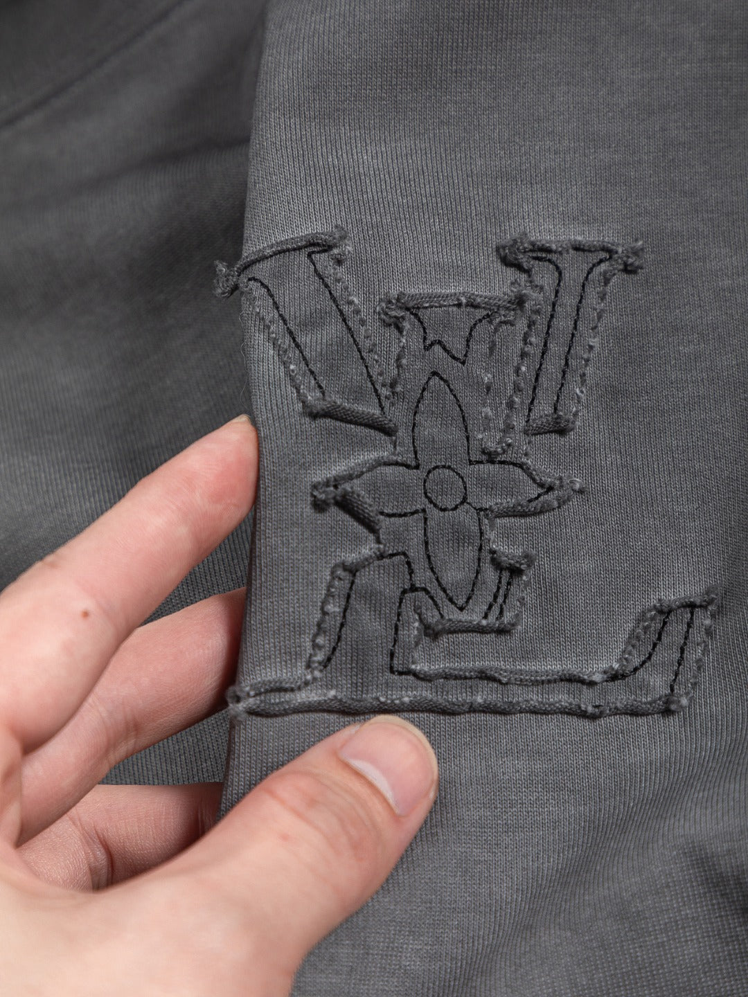 260421 New high-quality special washing process heavy embroidery T-shirt