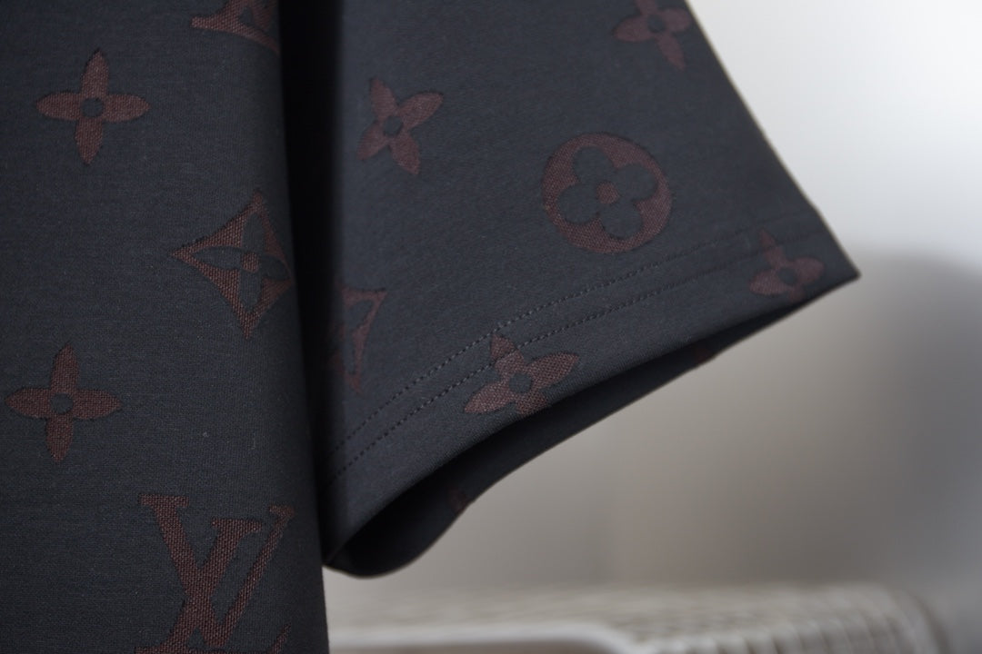 260421 New high-quality T-shirt with deep-grain pattern printed all over