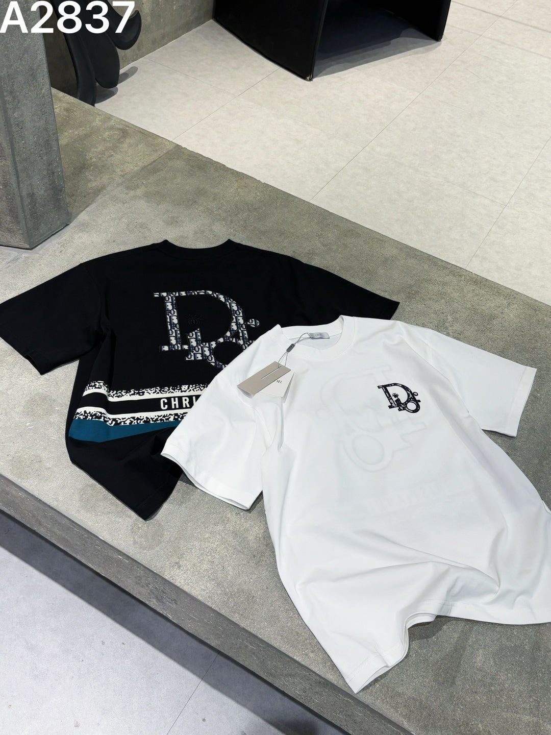 260421 New high-quality heavyweight embroidered T-shirt