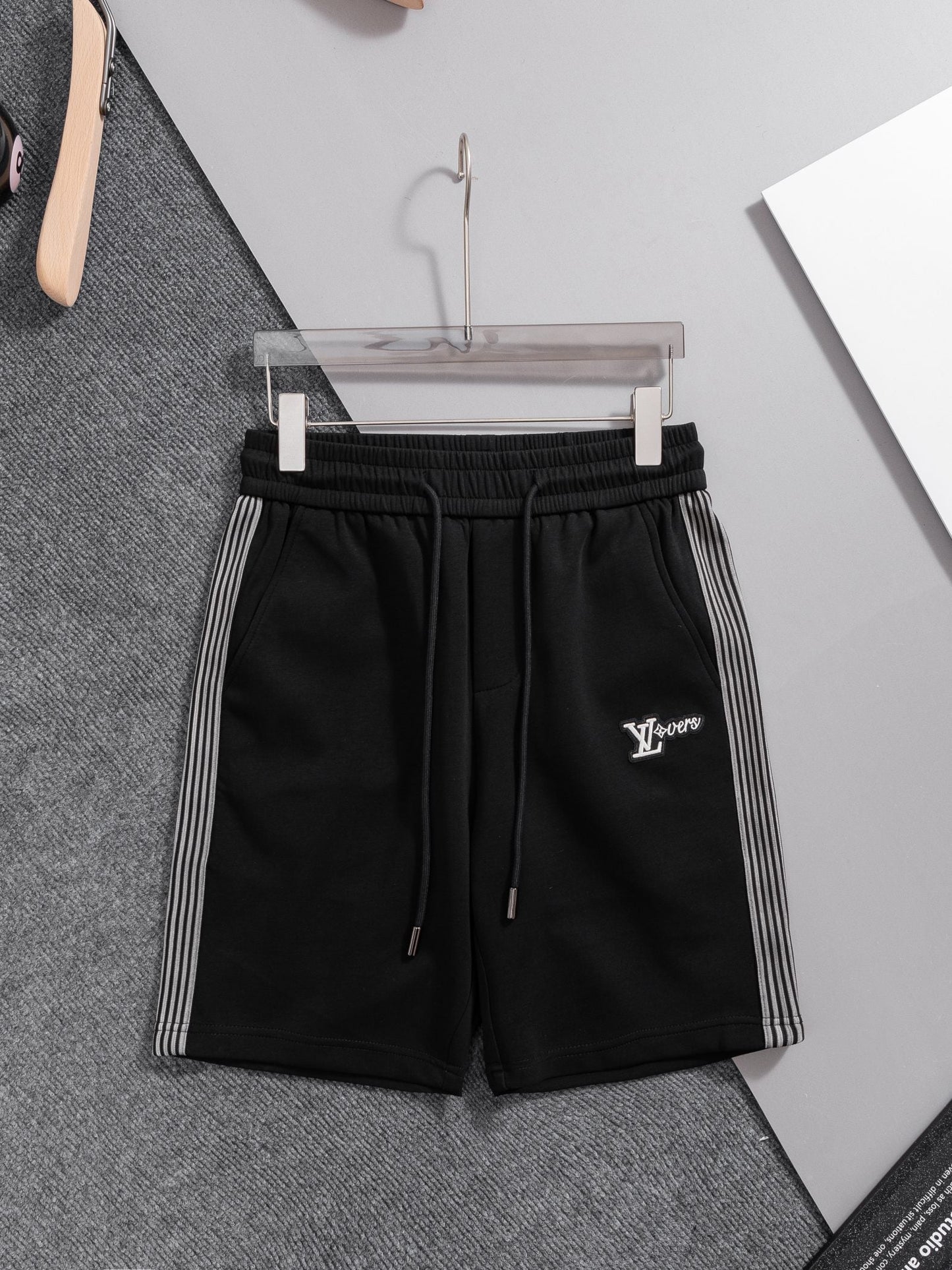 260421 New high-quality side-striped knitted shorts