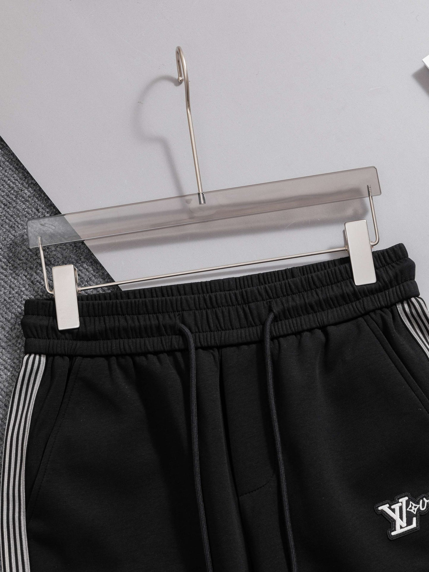 260421 New high-quality side-striped knitted shorts