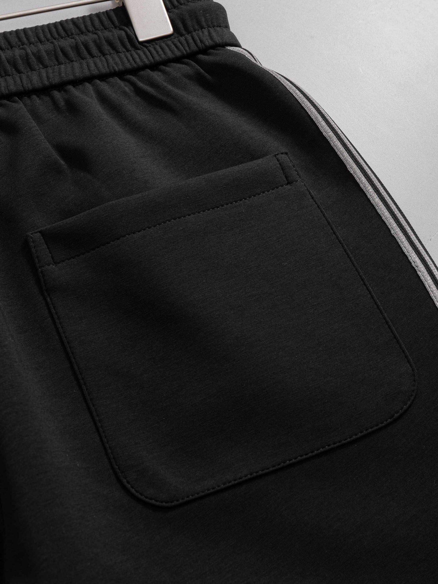 260421 New high-quality side-striped knitted shorts