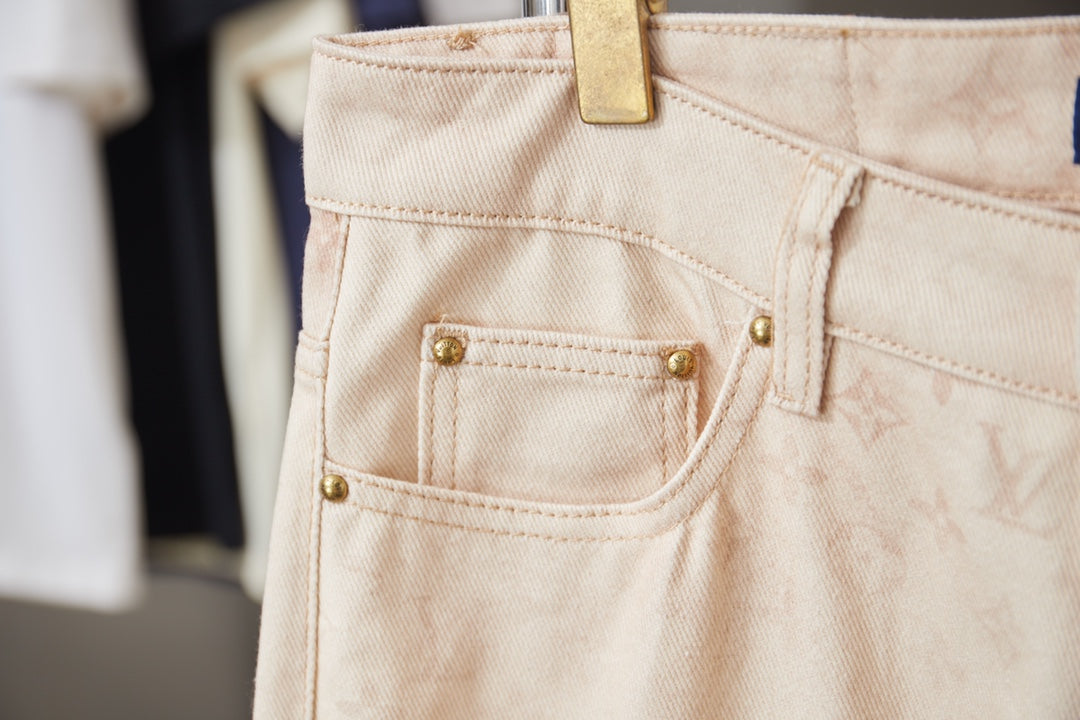 260421 New high-quality denim skate pants with full-print and gradient patterns