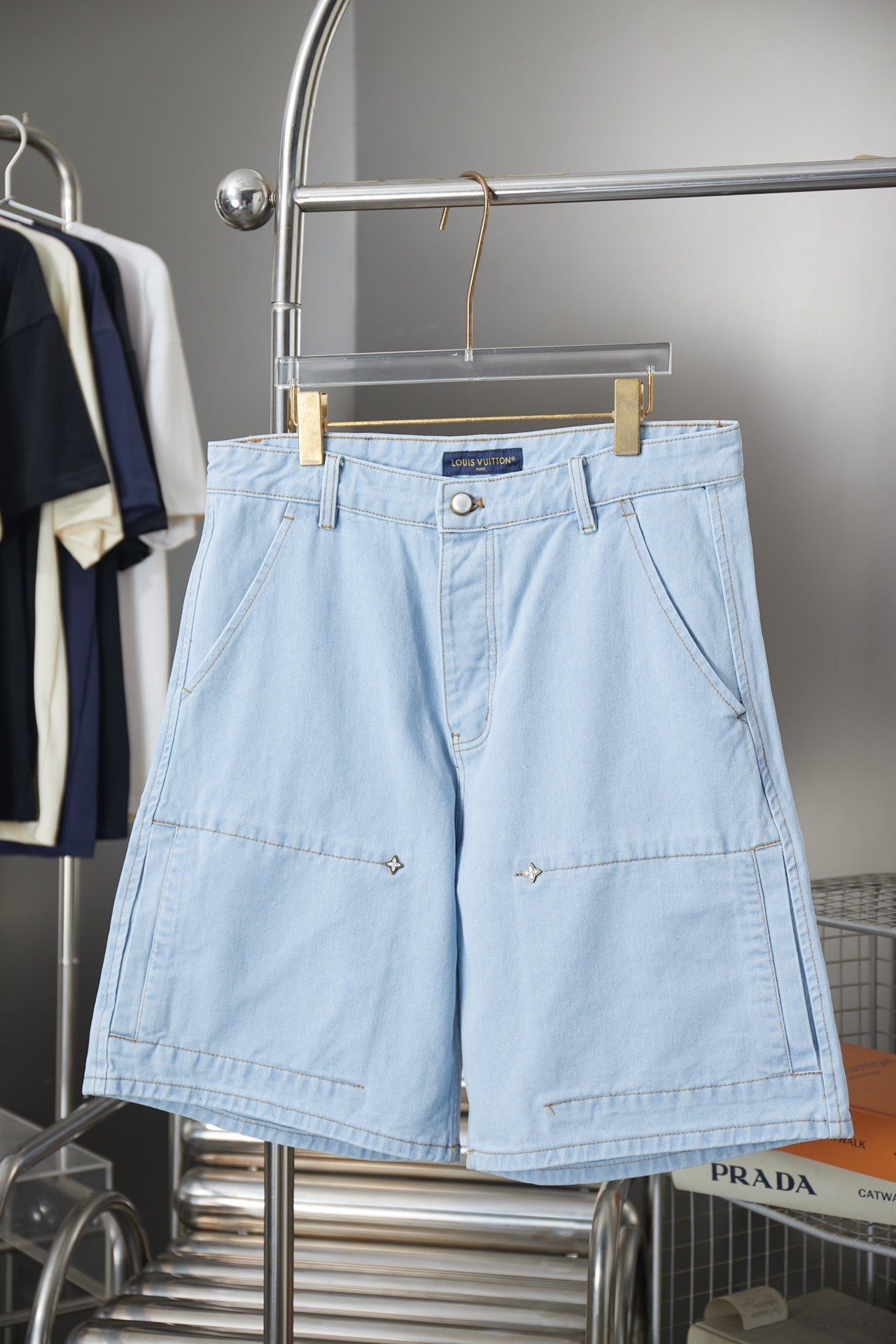 260421 New high-quality special decorative back-color embroidered denim shorts