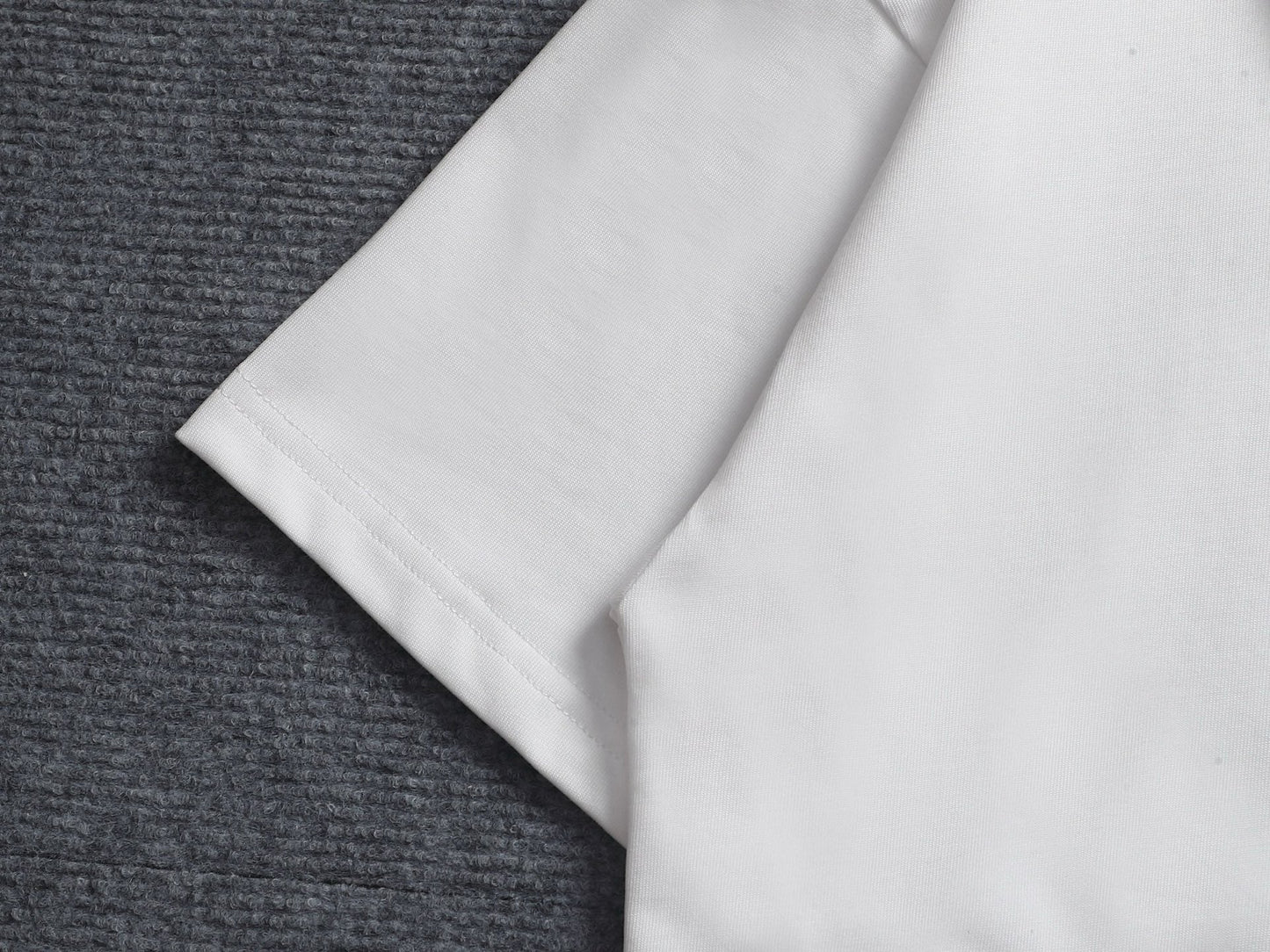 260421 New high-quality classic logo detailed watermark T-shirt