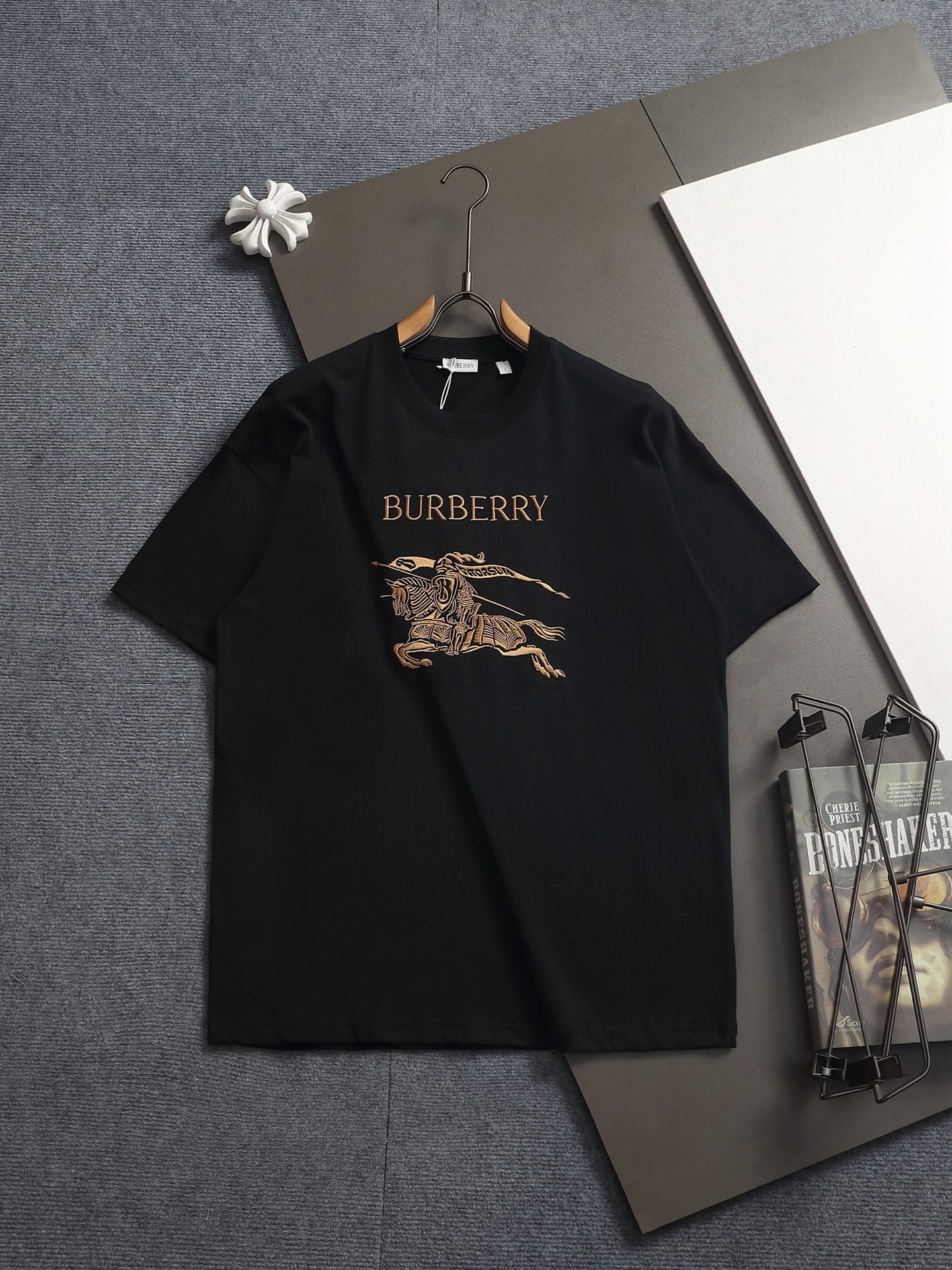 260421 New high-quality classic logo embroidered T-shirt