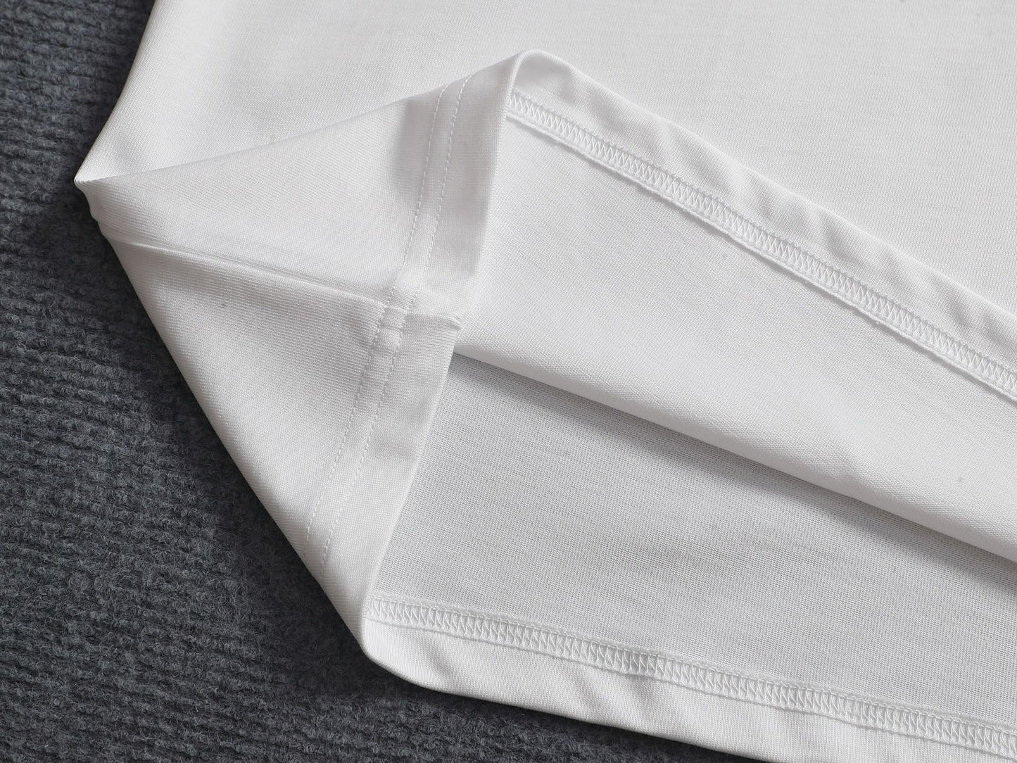 260421 New high-quality three-dimensional simple-print T-shirt