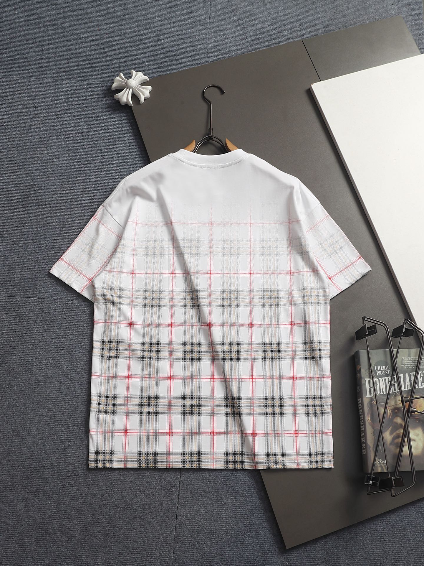260421 New high-quality checked three-dimensional gradient printed T-shirt