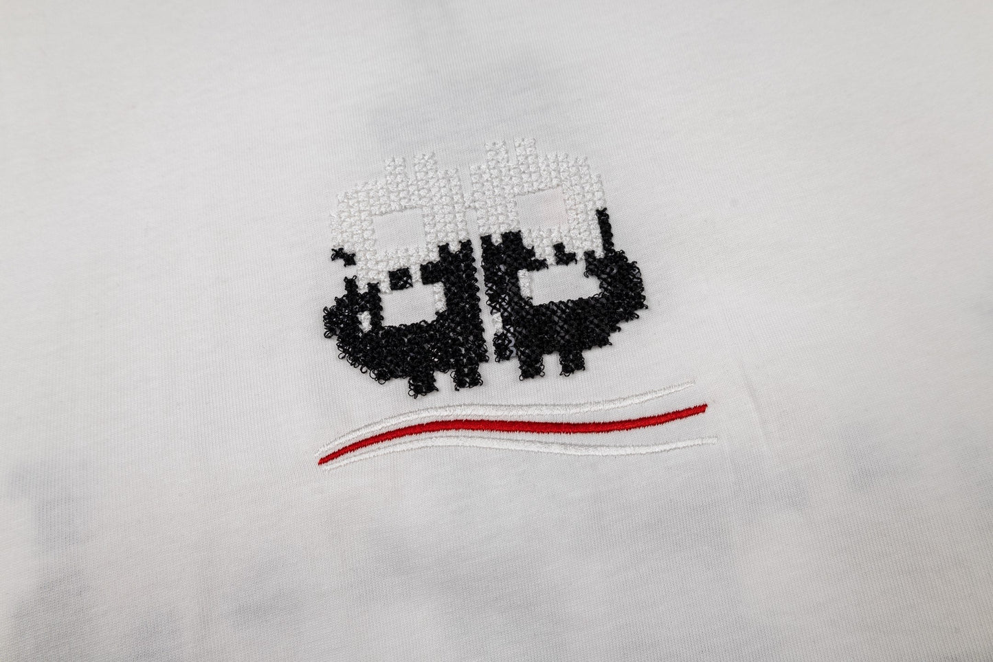 260428 New high-quality double-process embroidered T-shirt with fabric applique design