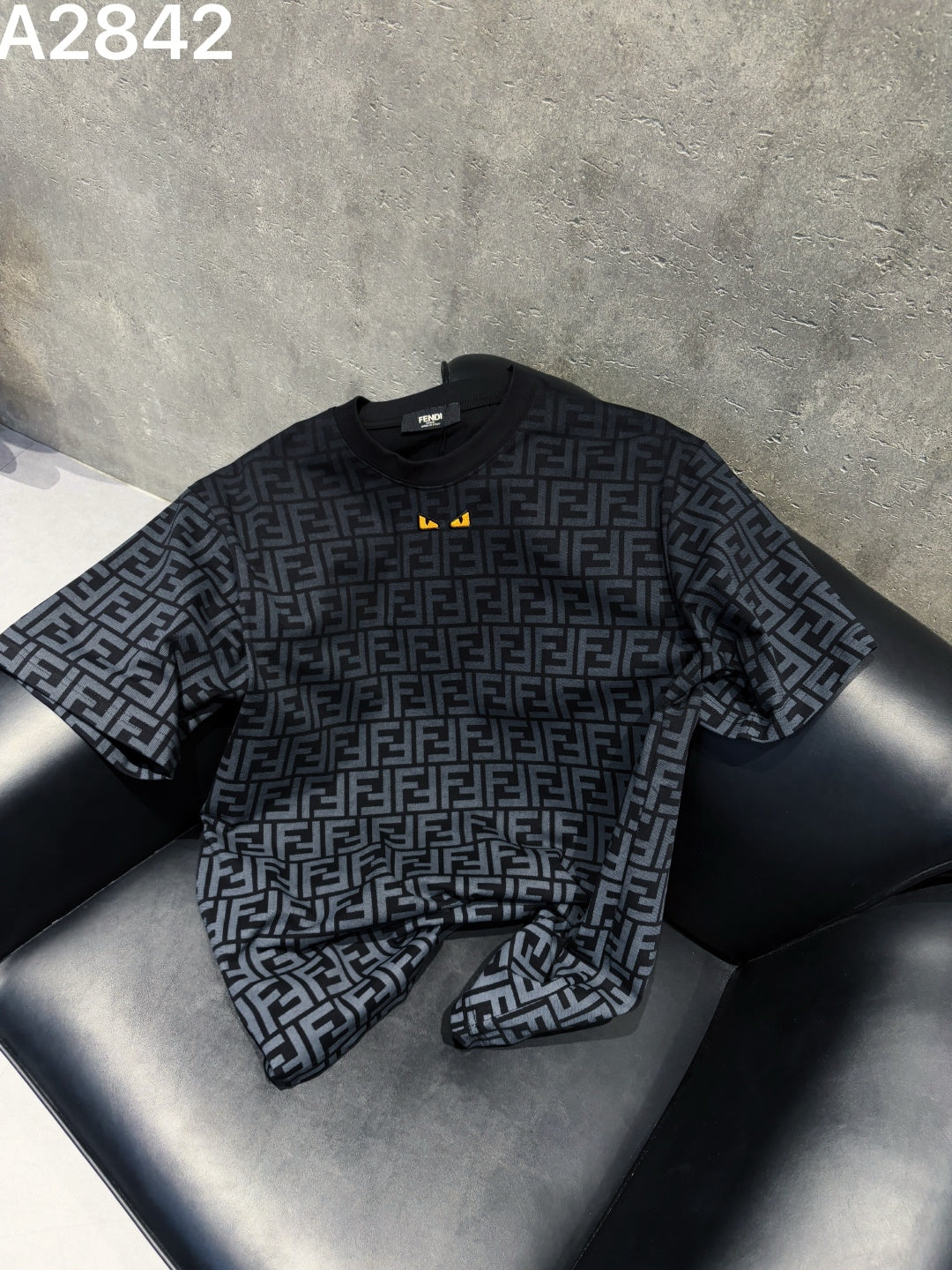 260428 New high-quality custom-made fabric embroidered T-shirt