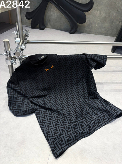 260428 New high-quality custom-made fabric embroidered T-shirt
