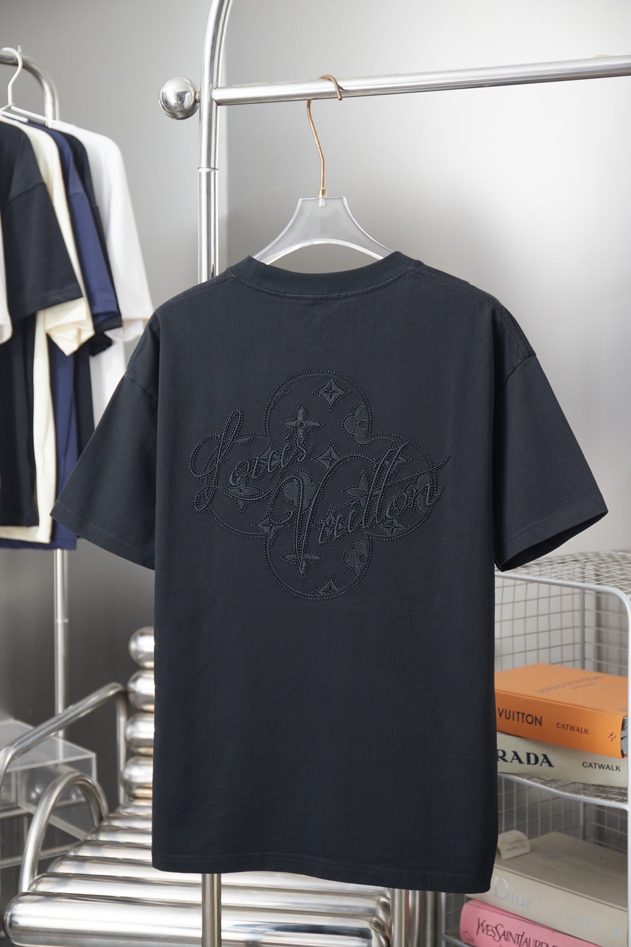 260428 New high-quality everyday-style embroidered T-shirt