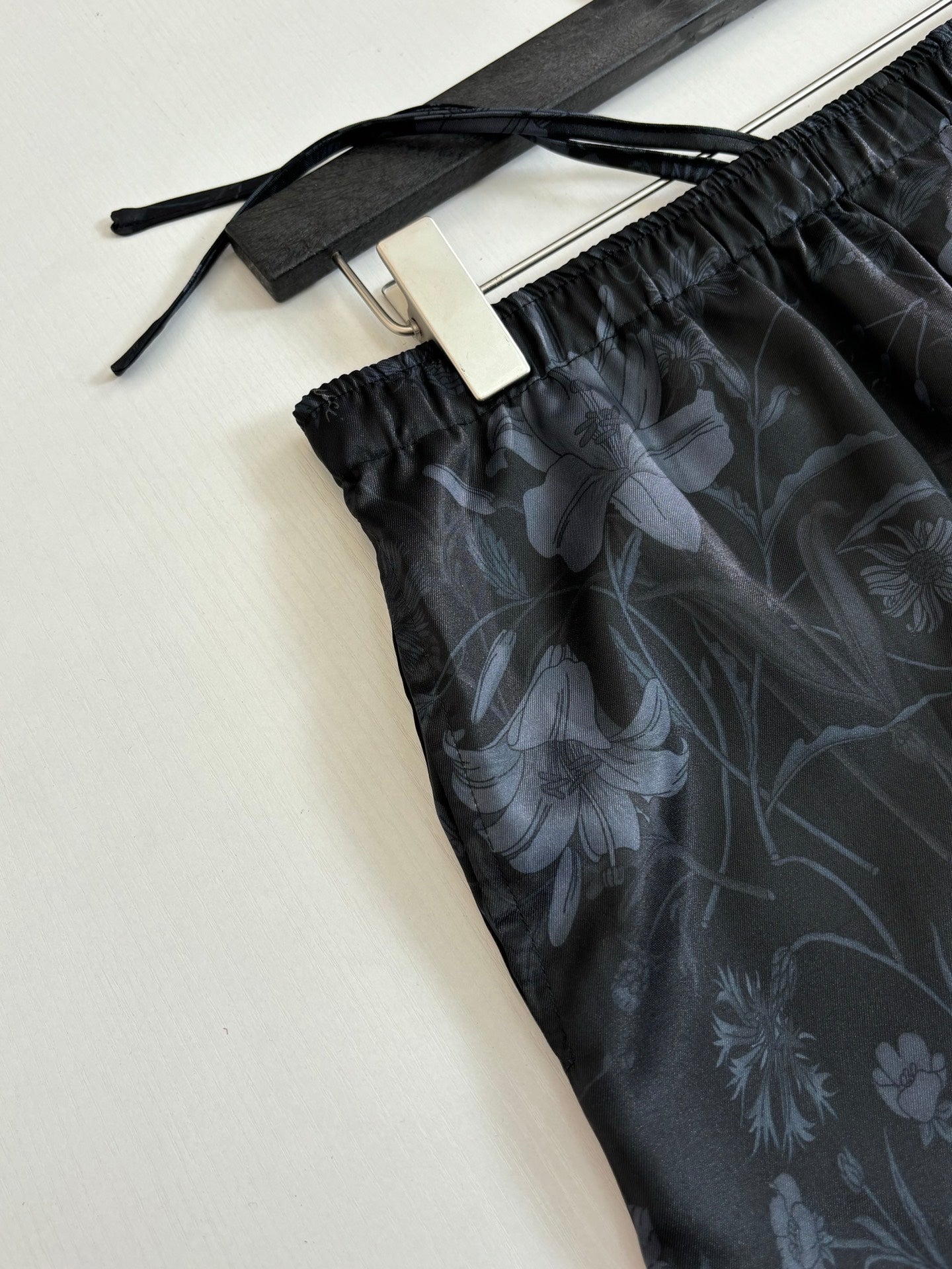 260428 New high-quality butterfly flower printed full-pattern brocade short pants set