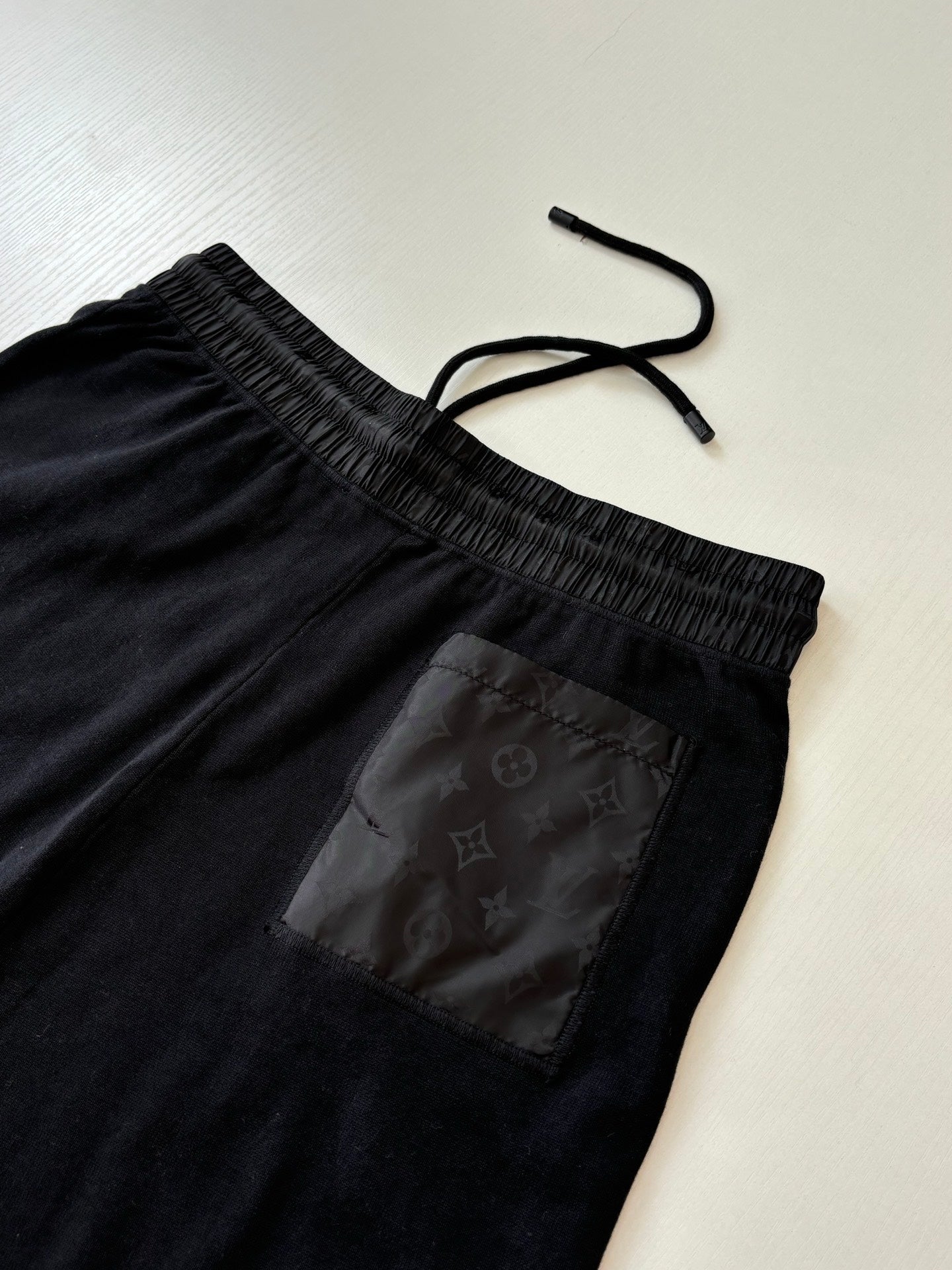 260428 New high-quality nylon pocketed knitted shorts