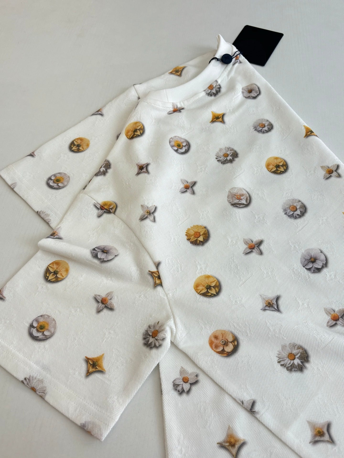 260428 New high-quality jacquard daisy-print T-shirt