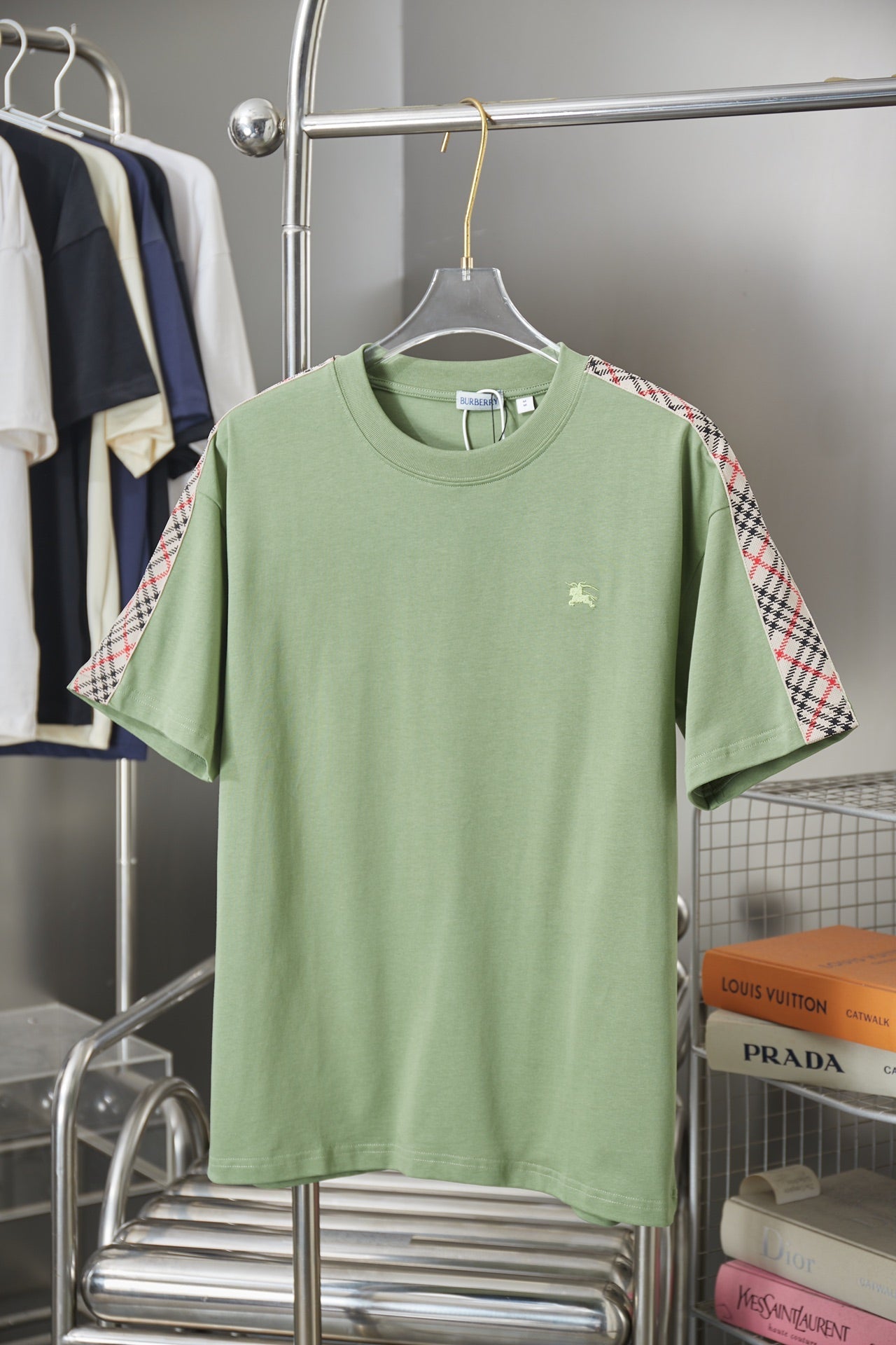 260506 New high-quality woven embroidery T-shirt for daily wear