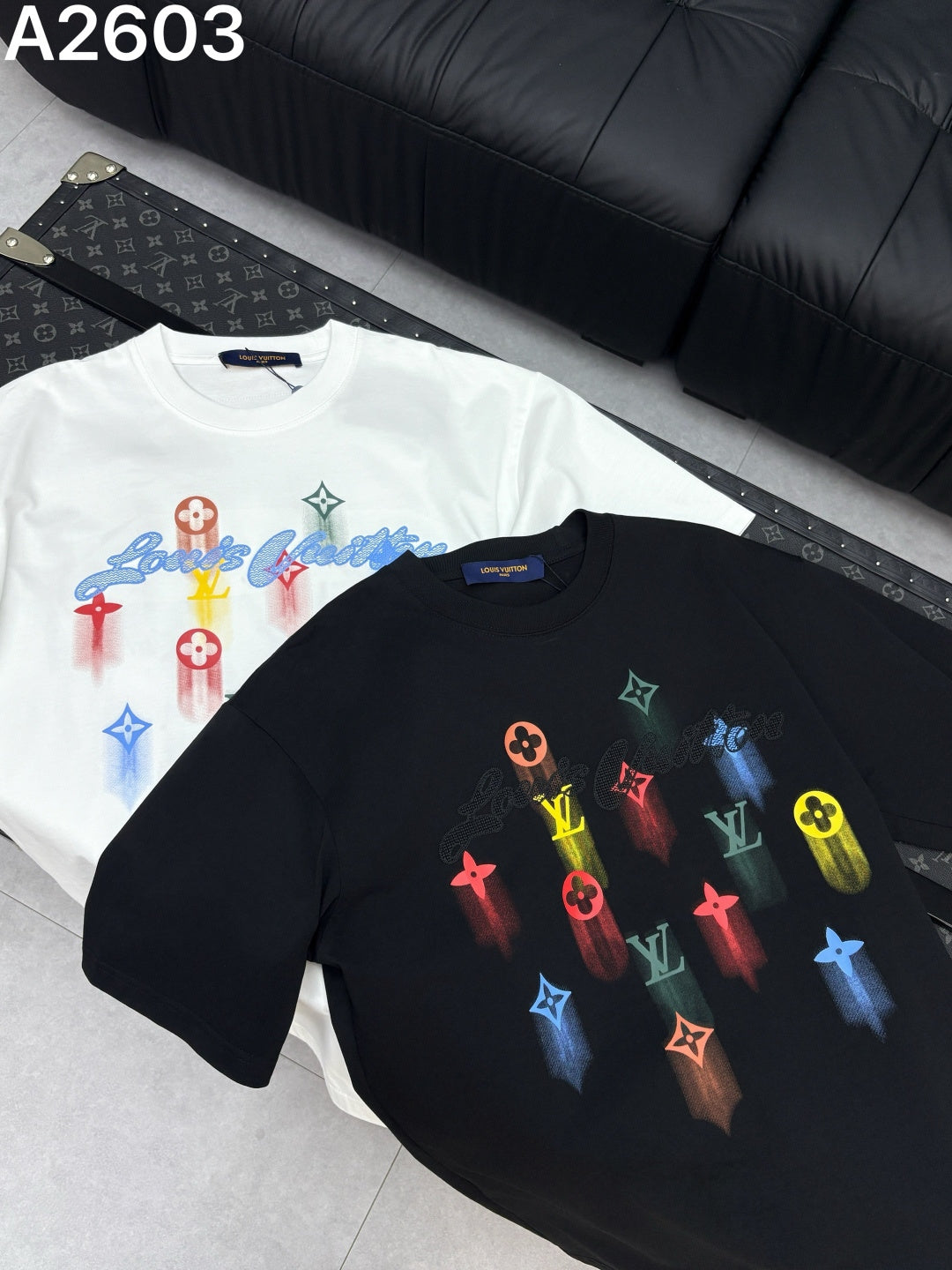 260506 New high-quality, distinctive, and intricate gradient-printed T-shirt
