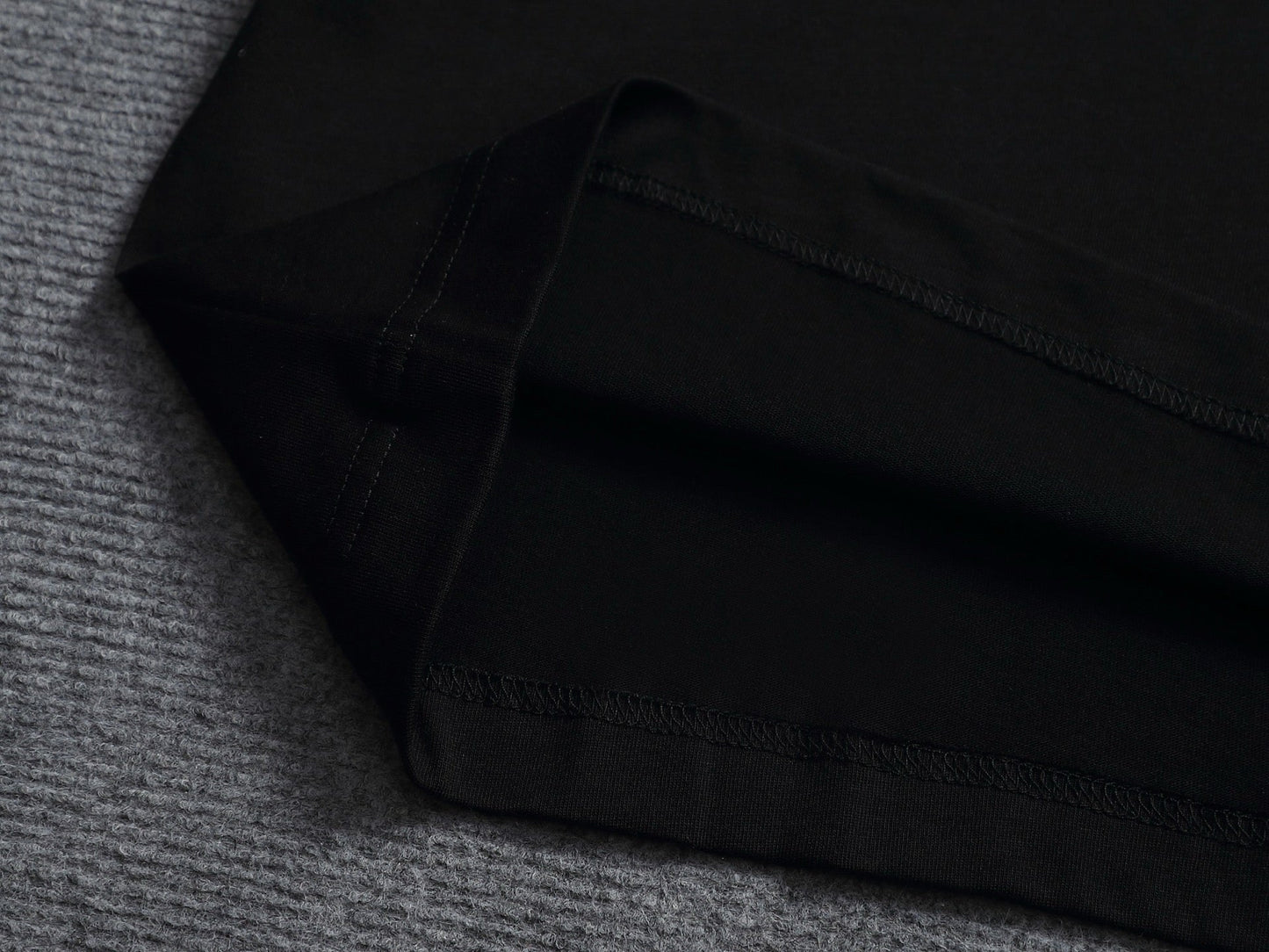 260506 New high-quality embroidered patch T-shirt