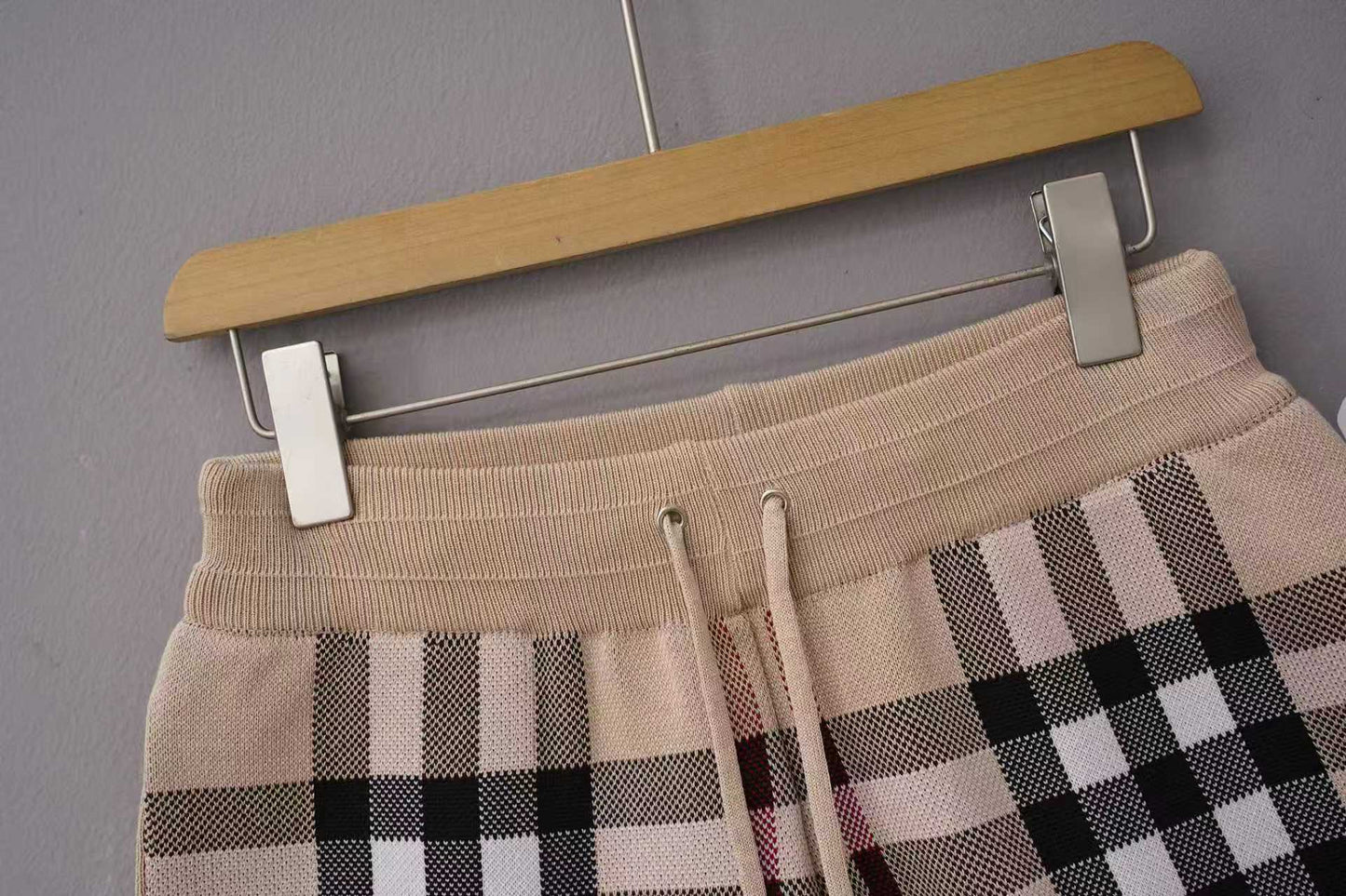 260506 New high-quality jacquard wool-spun cotton yarn checked woolen short pants