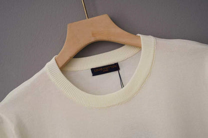 260506 New high-quality T-shirt featuring a duck pattern on the chest, made of a blend of wool and cotton yarn with a jacquard weave.