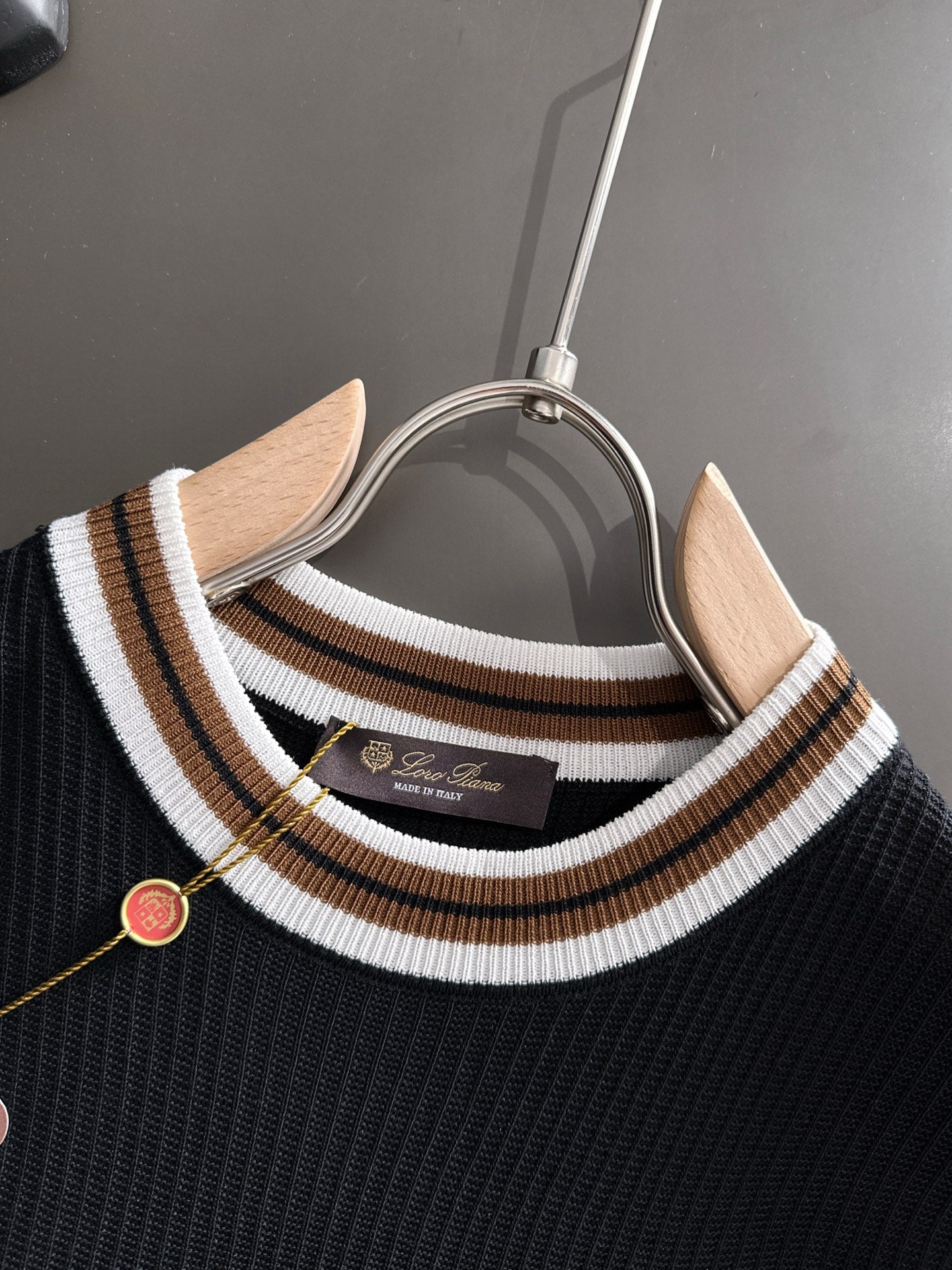 260511 New high-quality combed cotton yarn interwoven neckline knitted T-shirt