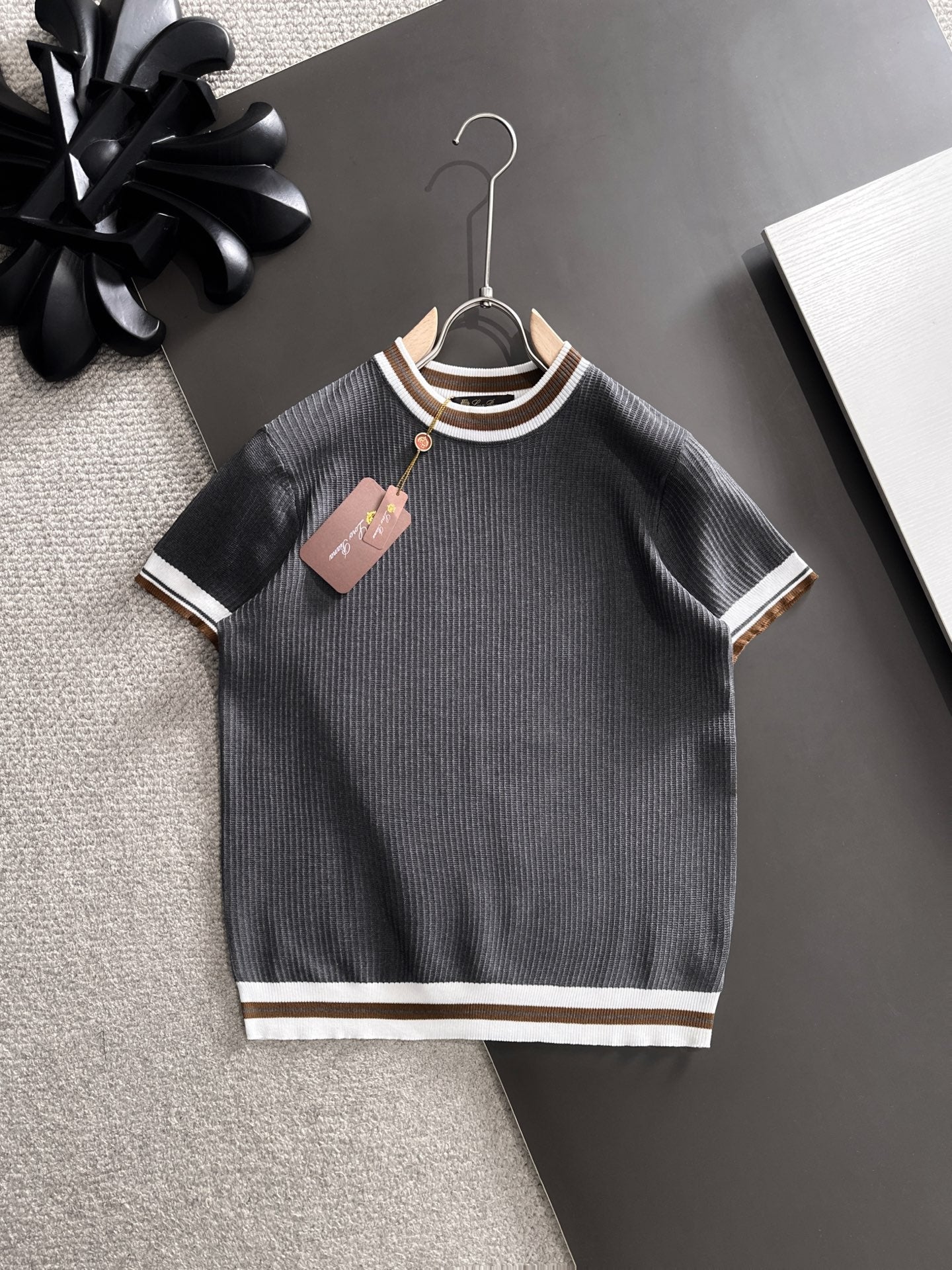 260511 New high-quality combed cotton yarn interwoven neckline knitted T-shirt