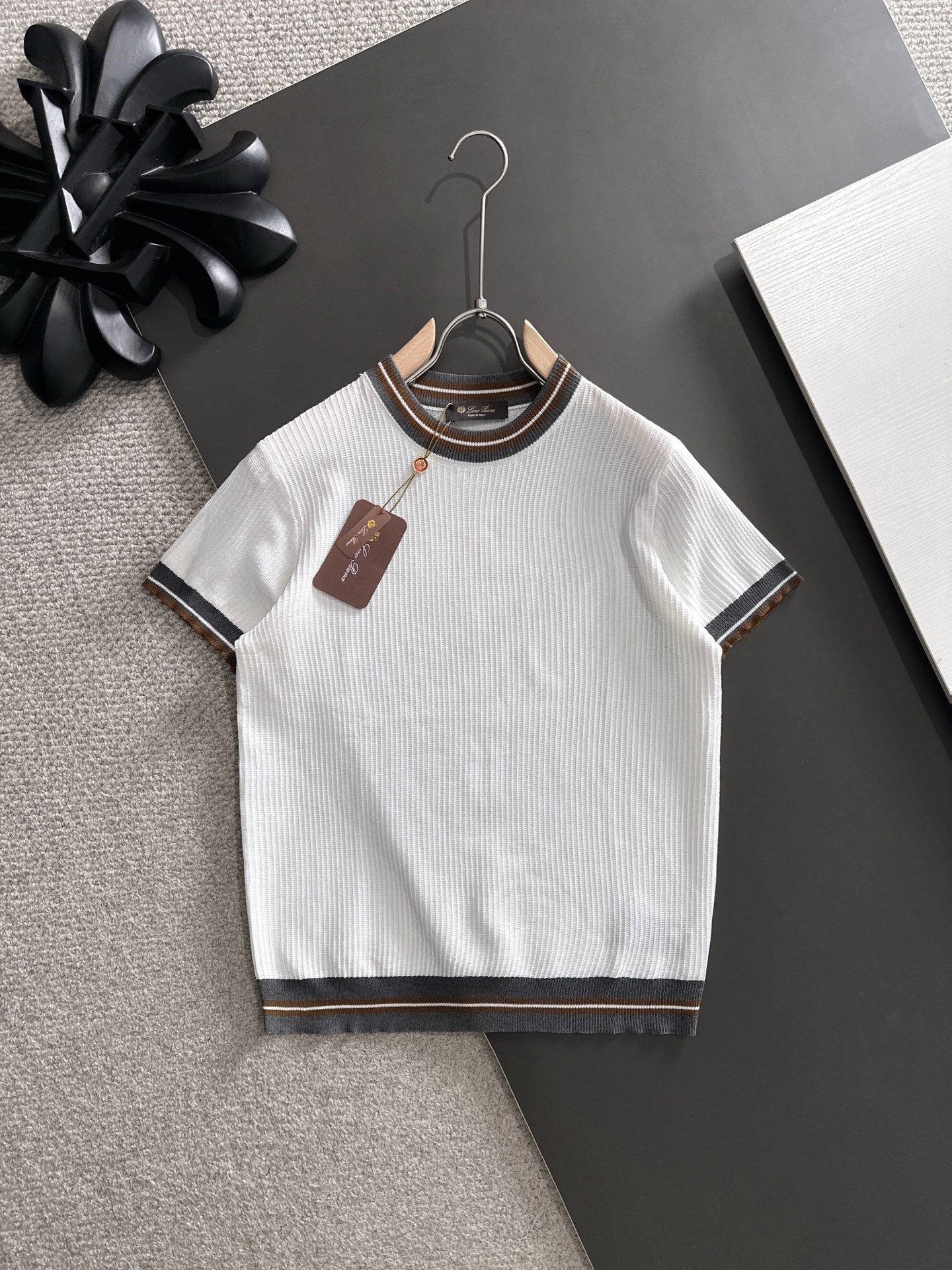 260511 New high-quality combed cotton yarn interwoven neckline knitted T-shirt