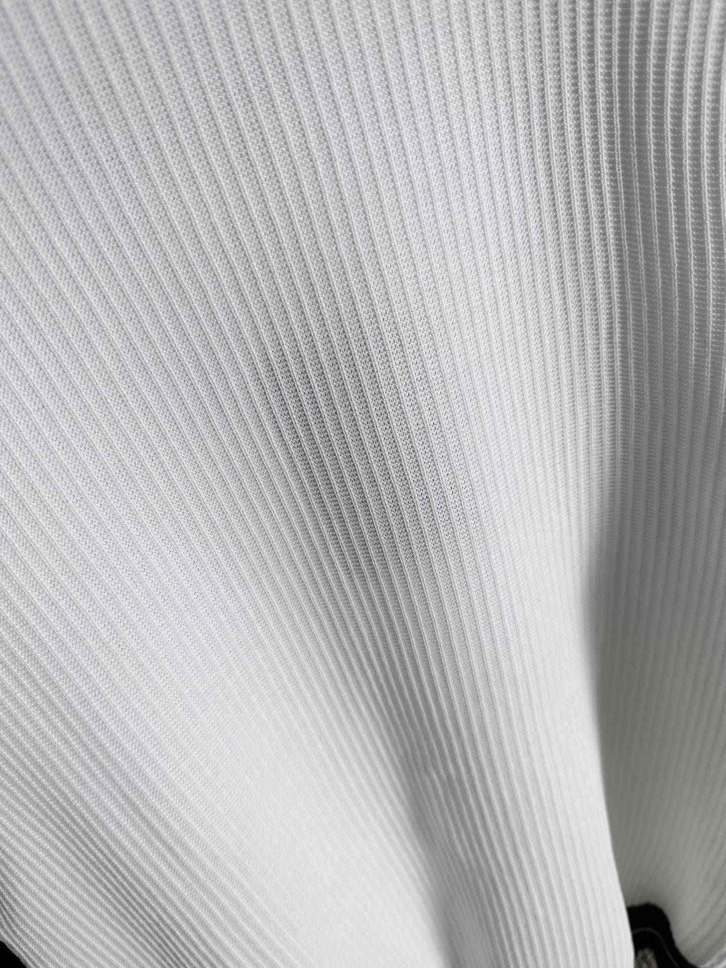 260511 New high-quality combed cotton yarn interwoven neckline knitted T-shirt