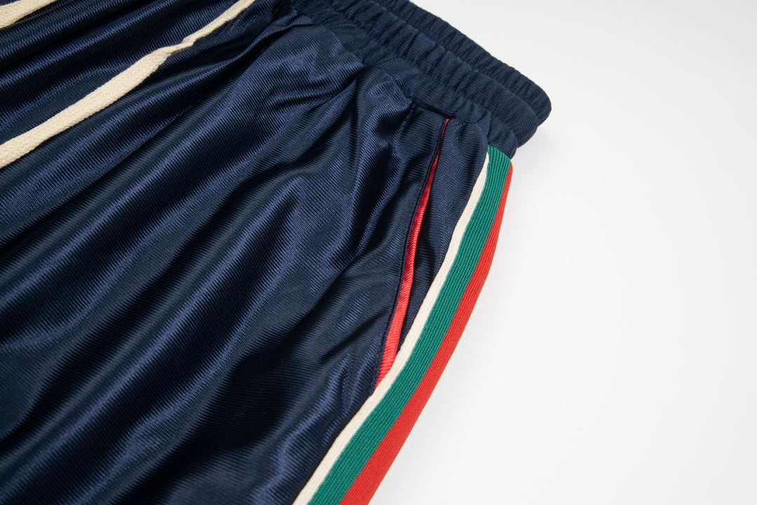 260511 New high-quality red and green striped velvet texture short pants